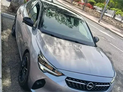 Usado Opel Corsa Ultimate 102 CV (75 kW) 2020 Gris / plata Utilitario