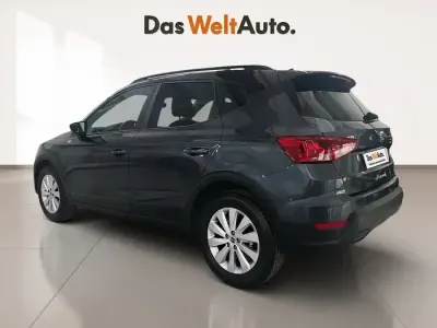 Usado Seat Arona Style 115 CV (84 kW) 2025 Gris SUV