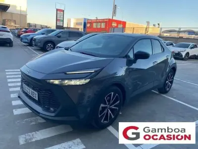 Usado Toyota C-HR Advance 141 CV (103 kW) 2025 Gris SUV