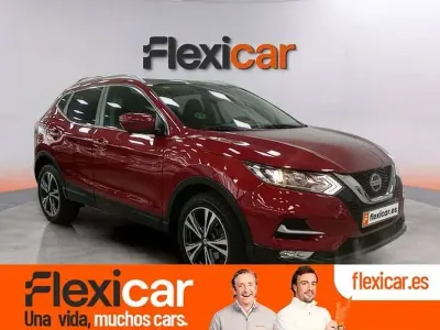 Usado Nissan Qashqai N-Connecta 116 CV (85 kW) 2018 Rojo SUV