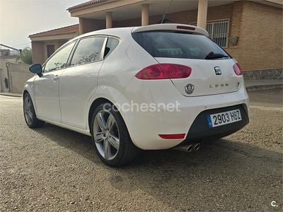 Usado Seat Leon FR 170 CV (125 kW) 2011 Blanco Utilitario