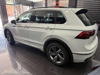 Usado VW Tiguan R-line 150 CV (110 kW) 2022 Blanco SUV