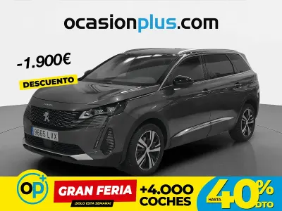 Usado Peugeot 5008 GT 130 CV (95 kW) 2022 Gris SUV