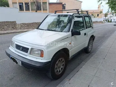 Usado Suzuki Vitara 90 CV (66 kW) 2004 Blanco SUV