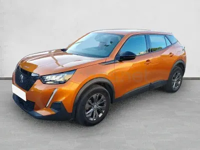 Usado Peugeot 2008 Allure 100 CV (73 kW) 2022 Marrón SUV