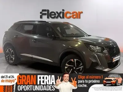 Käytetty Peugeot 2008 Allure 100 HP (73 kW) 2023 Harmaa Katumaasturi
