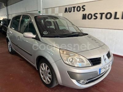 Gris / plata Usado 2008 Renault Scénic II Monovolumen | 3400 € (Precio justo)