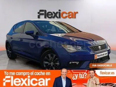 Usado Seat Leon Style 130 CV (95 kW) 2020 Azul Berlina