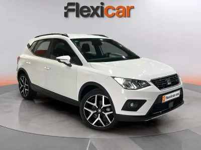 Usado Seat Arona FR 116 HP (85 kW) 2020 Branco SUV