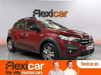 Usado Dacia Sandero Acces 73 CV (53 kW) 2021 Rojo