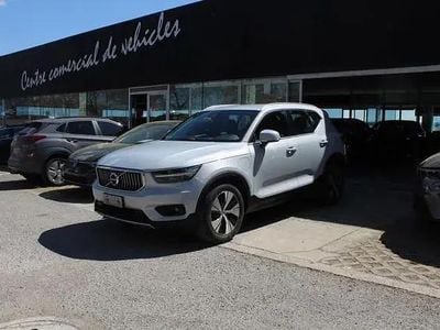 Begagnad Volvo XC40 Inscription 261 HK (191 kW) 2021 Vit SUV