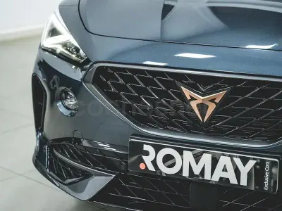 Usado Cupra Formentor 150 CV (110 kW) 2024 Gris / plata SUV