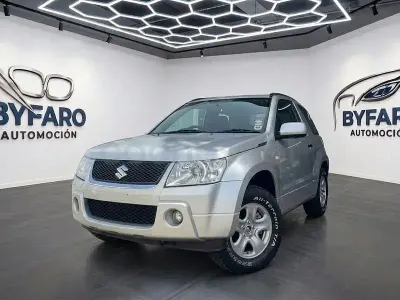 Begagnad Suzuki Grand Vitara 129 HK (94 kW) 2010 Grå SUV