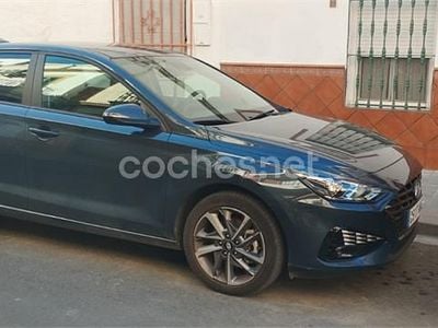 Azul Usado 2024 Hyundai i30 Berlina | 19.100 € (Precio justo)