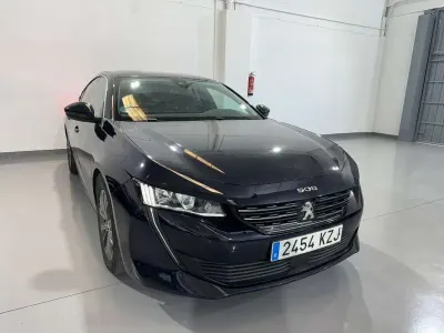 Usado Peugeot 508 Active 130 CV (95 kW) 2019 Azul Berlina