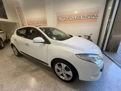 Usado Renault Mégane Dynamique 111 CV (81 kW) 2009 Blanco Utilitario