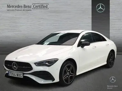Usado Mercedes CLA250e 218 CV (160 kW) 2024 Blanco polar Berlina