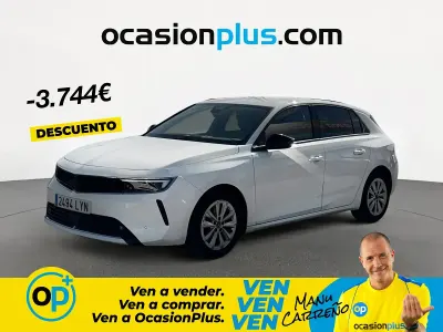 Usado Opel Astra Edition 130 CV (95 kW) 2022 Blanco Berlina