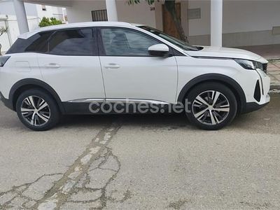 Usado Peugeot 3008 Allure 130 CV (95 kW) 2021 Blanco SUV
