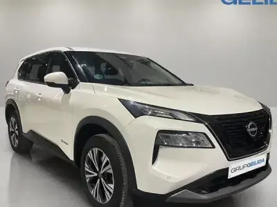 Usado Nissan X-Trail Acenta 158 CV (116 kW) 2024 Yuki white SUV