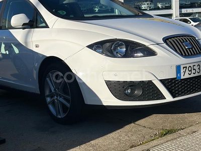 Usado Seat Altea I-Tech 125 CV (91 kW) 2014 Blanco Monovolumen