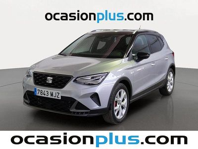 Usado Seat Arona FR 150 CV (110 kW) 2023 Gris plata SUV