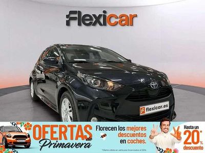 Usado Toyota Yaris Hybrid Active 116 CV (85 kW) 2021 Negro Utilitario