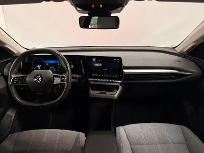Usado Renault Mégane IV Equilibre 95 kW (130 CV) 2023 Rojo Berlina