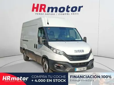Usado Iveco Daily 136 CV (100 kW) 2022 Blanco Van