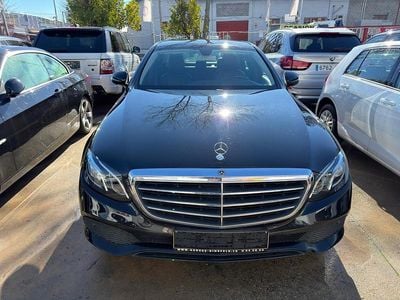 Usado Mercedes E220 195 CV (143 kW) 2019 Negro Berlina