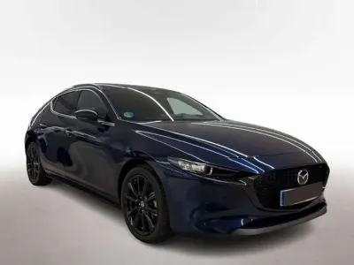 Usado Mazda 3 122 CV (89 kW) 2022 Azul Utilitario
