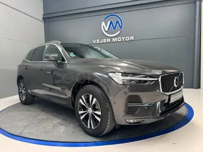 Usado Volvo XC60 Momentum 190 CV (139 kW) 2022 Verde SUV