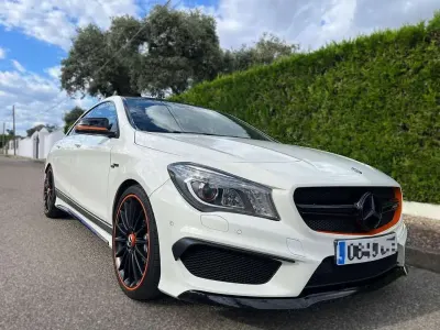 Usado Mercedes CLA45 AMG AMG 381 CV (280 kW) 2015 Blanco Coupe