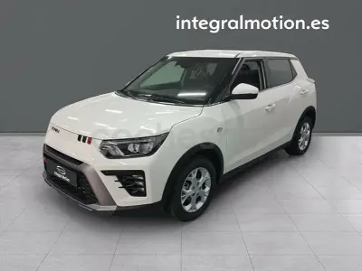 Usado KGM Tivoli 135 CV (99 kW) 2025 Blanco SUV