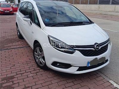 Usado Opel Zafira Selective 140 CV (102 kW) 2017 Blanco Monovolumen