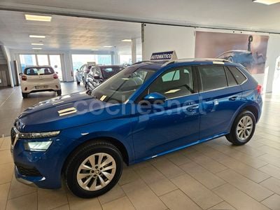 Azul Usado 2023 Skoda Kamiq Ambition SUV | 22.900 € (Caro)