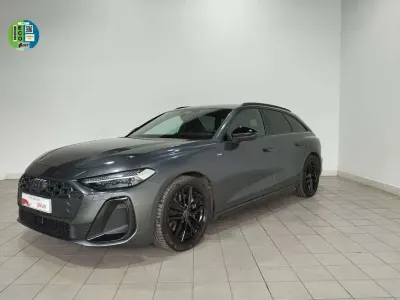Usado Audi A5 204 CV (150 kW) 2025 Gris Familiar