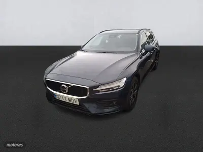 Usado Volvo V60 Core 197 CV (144 kW) 2023 Azul Familiar