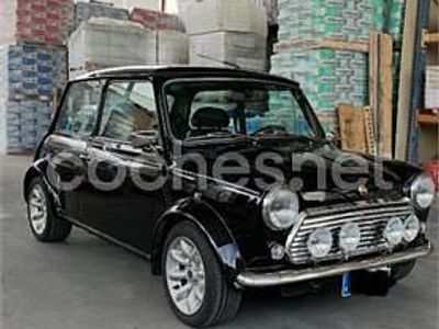 Usado Rover Mini 63 CV (46 kW) 1999 Negro Berlina