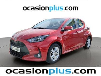 Usado Toyota Yaris Edition 125 CV (91 kW) 2023 Rojo Utilitario