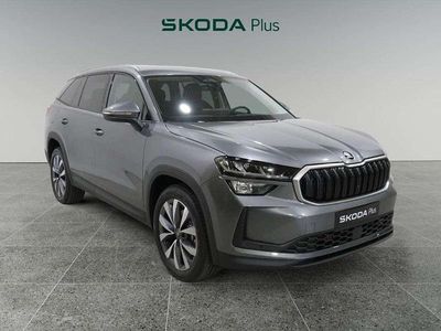Gris Usado 2025 Skoda Kodiaq Selection SUV | 38.600 € (Un poco caro)
