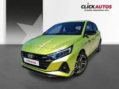 Usado Hyundai i20 N Line 79 CV (58 kW) 2025 Verde Utilitario
