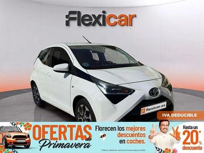 Usado Toyota Aygo X-play 72 CV (52 kW) 2019 Blanco Utilitario