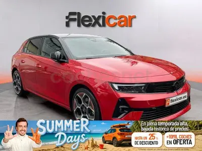 Usado Opel Astra GS Line 181 CV (133 kW) 2022 Granate Utilitario