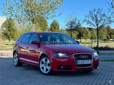 Usado Audi A3 Attraction 140 CV (102 kW) 2007 Rojo Utilitario