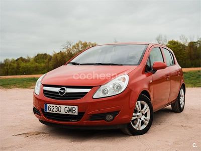 Usado Opel Corsa Enjoy 90 CV (66 kW) 2009 Rojo Utilitario