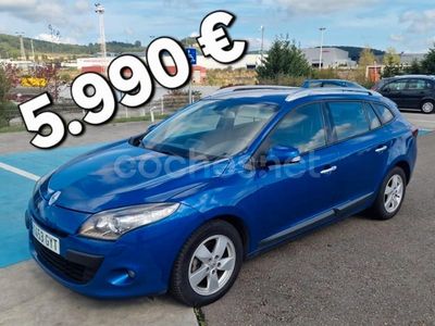 Azul Usado 2010 Renault Mégane GrandTour Dynamique Familiar | 5990 € (Un poco caro)