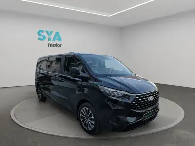 Usado Ford Tourneo Custom Titanium X 170 CV (125 kW) 2025 Negro Van