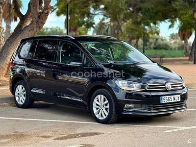 Usado VW Touran Advance 115 CV (84 kW) 2018 Negro Monovolumen