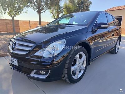 Usado Mercedes R320 224 CV (164 kW) 2006 Negro Monovolumen